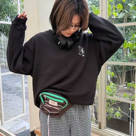 embroidery sweat 　[BLACK]　HEV-26015
