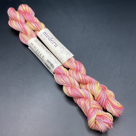 mederu刺し子糸　8069