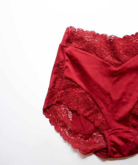 Zermatt Peco Shorts in Ruby