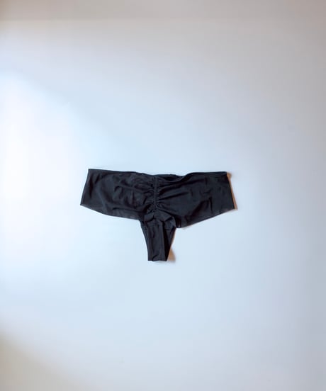 Chantelle X Scarlet Thong in Black