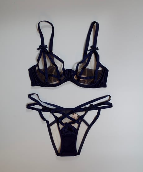 Agent Provocateur Briella Wired Bra in Navy