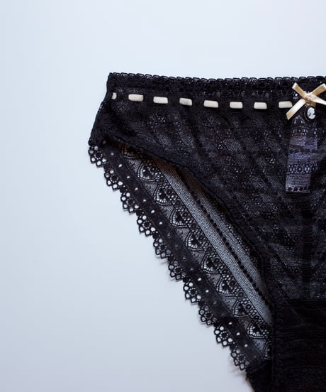 Verdissima Lace Panty in Black