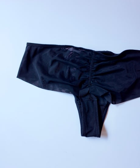 Chantelle X Scarlet Thong in Black