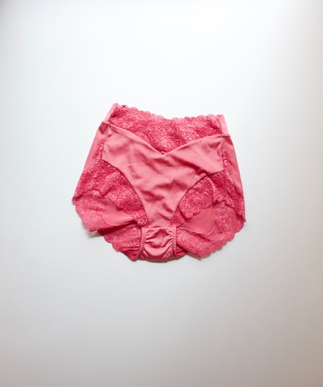 Pecoさん Shorts in Framboise
