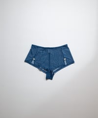 Yasmine Eslami Nina Shorts  in Tokyo