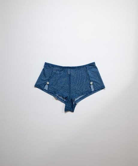 Yasmine Eslami Nina Shorts  in Tokyo
