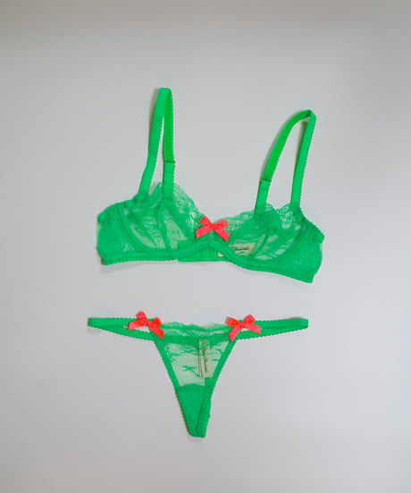 Agent Provocateur Isedora Plunge Underwired Bra in Green