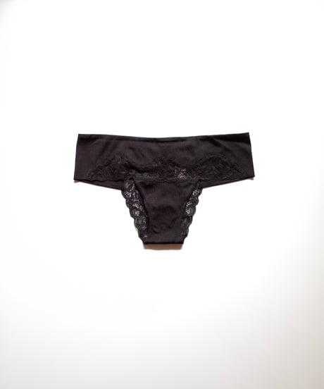 Zermatt Emma Shorts in Black