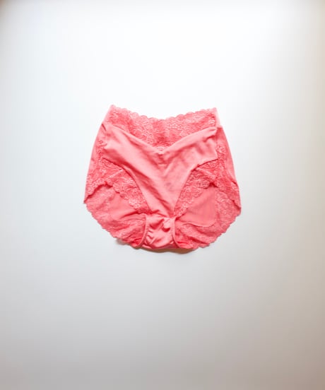 Pecoさん Shorts in Honey Pink