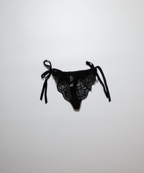 Zermatt Nina Thong in Black