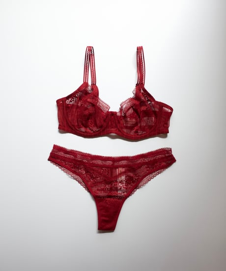 Maddie Lace Wired Bra in Cherry