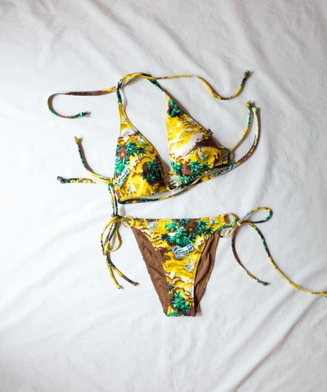 Love Stories Jolly Bikini Set in Hawaii