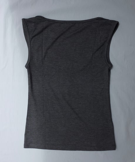 RECLINE BATEAU SLEEVELESS in Charcoal