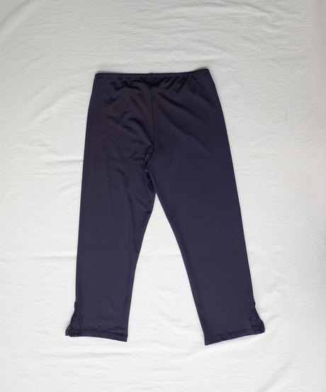 Only Hearts Delicious Lace Capri Leggings in Navy