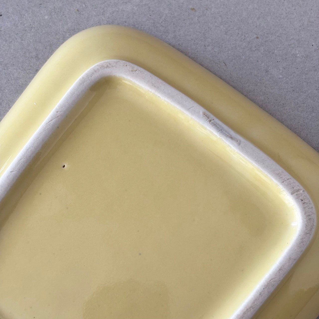 arabia TV plate yellow | retro number