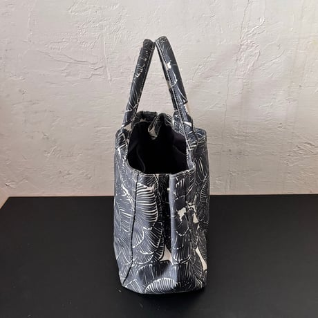 marimekko bag Mustaselja