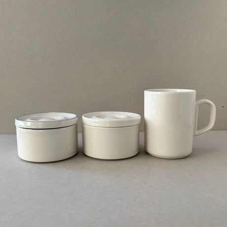 arabia cool suger pot white