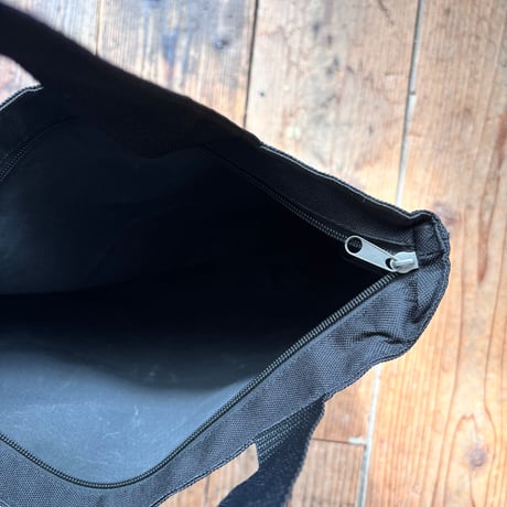 Finland Helsinki logo bag ファスナー