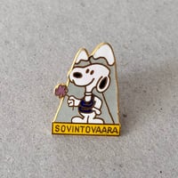 snoopy pin / sovintovaara