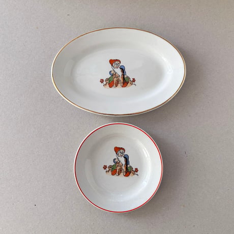 old arabia oval mini plate disney / 小人