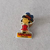 snoopy lucy pin / lapland