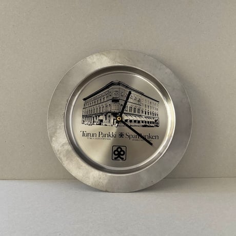 finland bank logo clock