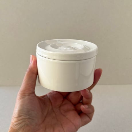 arabia cool suger pot white