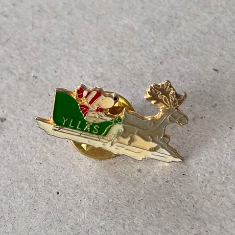 snoopy pin christmas / YLLÄS
