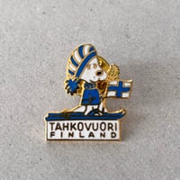 snoopy pin ski TAHKOVUORI