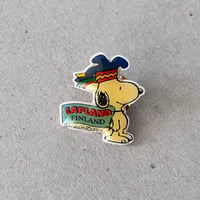 snoopy pin / lapland