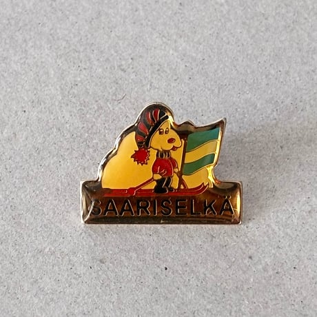 snoopy pin ski saariselka