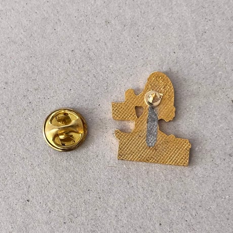 snoopy pin ski TAHKOVUORI
