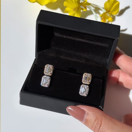 ハイカーボンダイヤモンド emerald 1ct ピアスorイヤリング