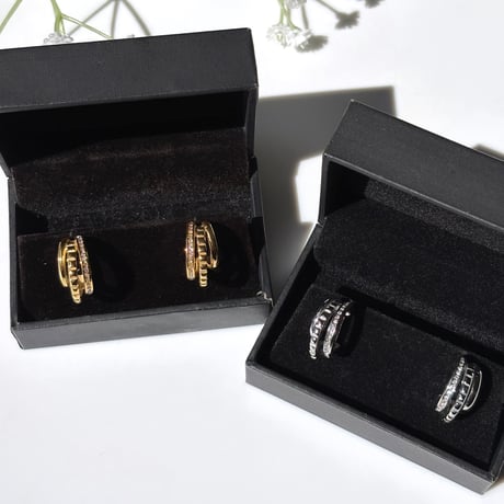 three hoop ピアス