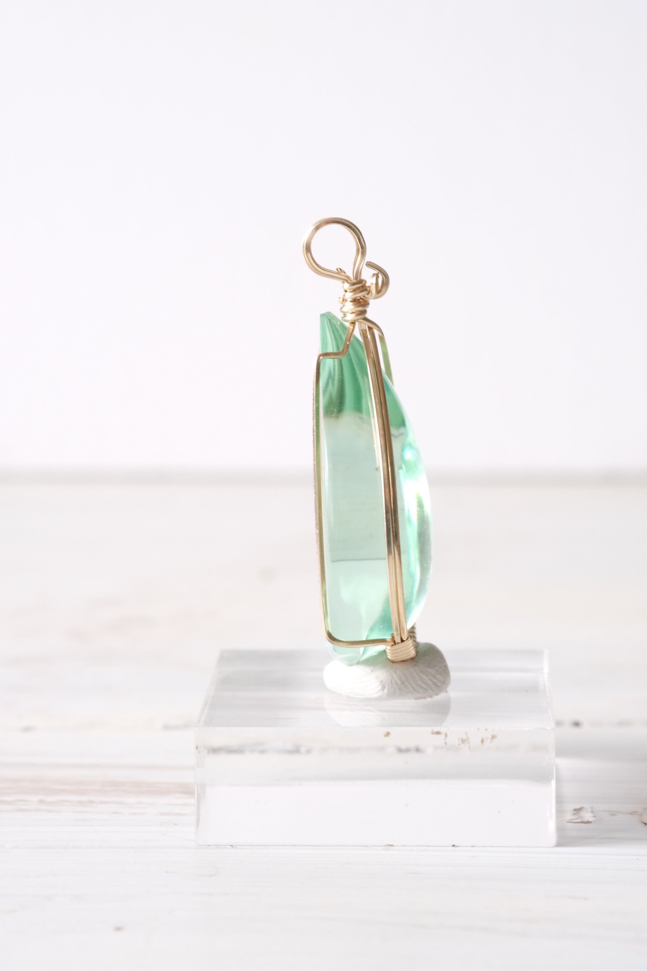 お値下げ　アンダラクリスタル　希少　グリーンアップル　インドネシア産　3267g アンダラクリスタル☆アップルグリーン | E Ku'u Crystal