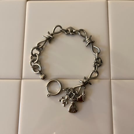 charm bracelet⋆˚ ꣑ৎ ｡⋆ -bear-