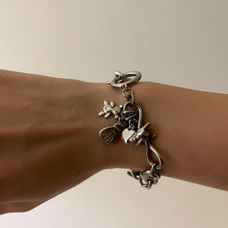 charm bracelet⋆˚ ꣑ৎ ｡⋆ -bear-