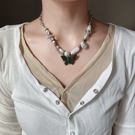 butterfly pearl necklace ⋆₊ 𐦍˖˚ֶָ֢ ‧࿔ ❷