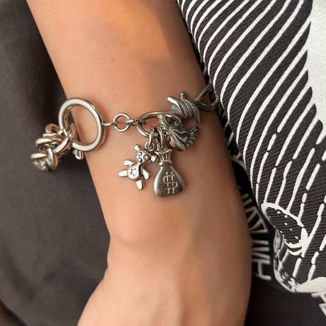 charm bracelet⋆˚ ꣑ৎ ｡⋆ -bear-