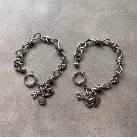 charm bracelet⋆˚ ꣑ৎ ｡⋆ -bear-