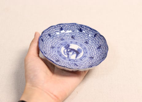 明治前期染付麒麟と微塵唐草図通り物小皿
