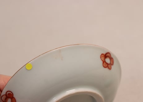 明治前期色絵桃と牡丹図小皿②ムシクイ