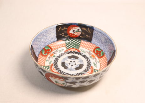 明治前期色絵青海波と格子図8寸鉢①かたつき