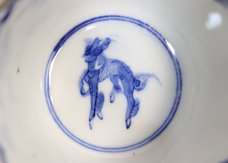 明治前期染付麒麟と牡丹図向付
