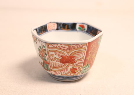 明治前期色絵花と唐草図六角向付