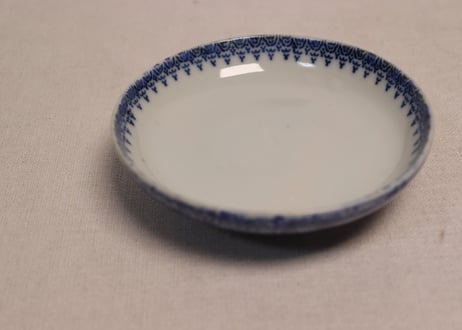 明治前期紙刷微塵唐草図蓋茶碗②身少甘手