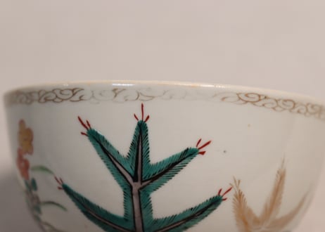 江戸中期色絵若松と草花に鈴虫図蓋茶碗①金彩擦れ