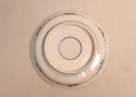 明治前期色絵芝垣と菊図なます皿②釉剥げ