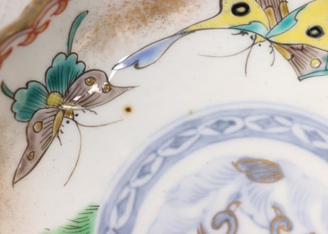 明治前期色絵花と蝶図通り物なます皿