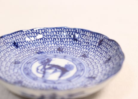 明治前期染付麒麟と微塵唐草図通り物小皿